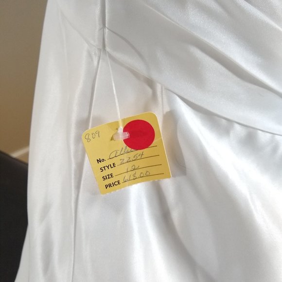 NWT! Allure Bridals # 2254 size # 12 - Picture 4 of 6